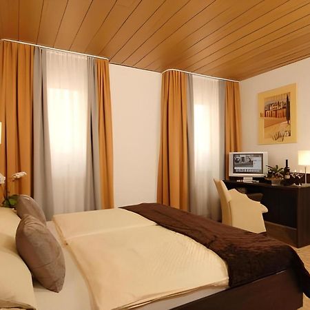 Adler Hotel Garni オストフィルダーン エクステリア 写真