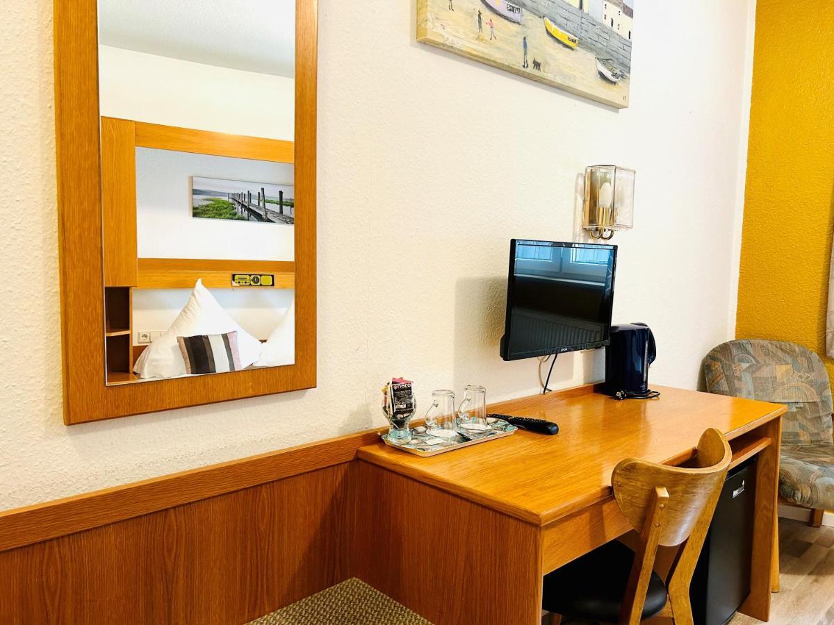 Adler Hotel Garni オストフィルダーン エクステリア 写真